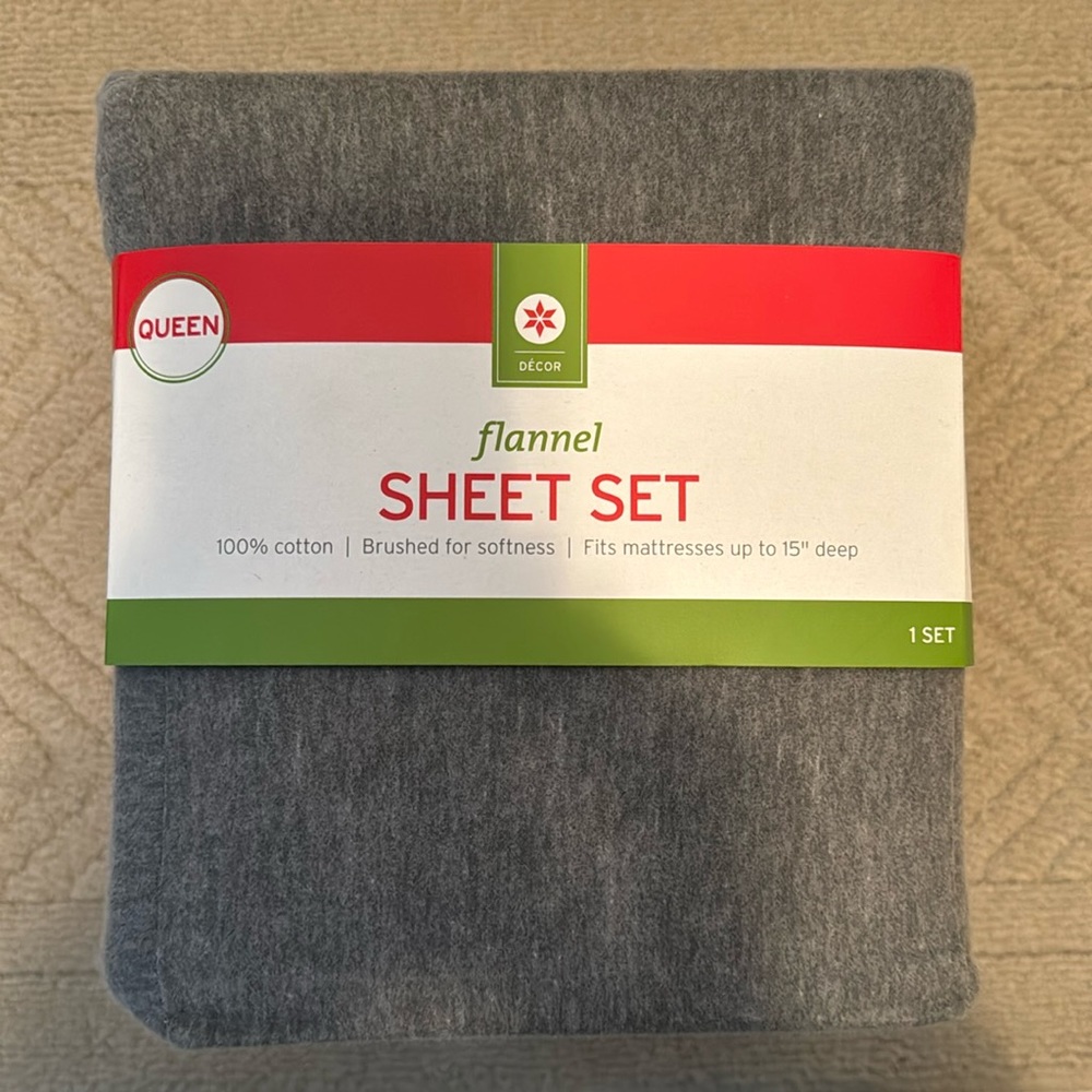 NWT Gray Flannel sheet sets (Queen or Full)